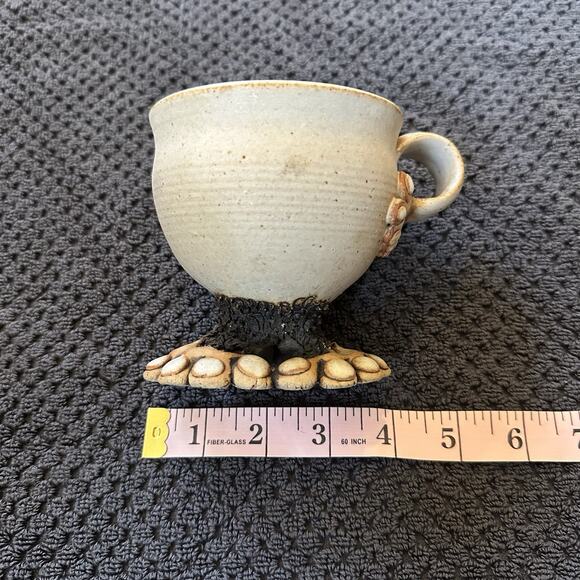 Vintage Handmade Signed Studio Art Pottery Anthropomorphic Feet Toe Mug - Picture 6 of 7